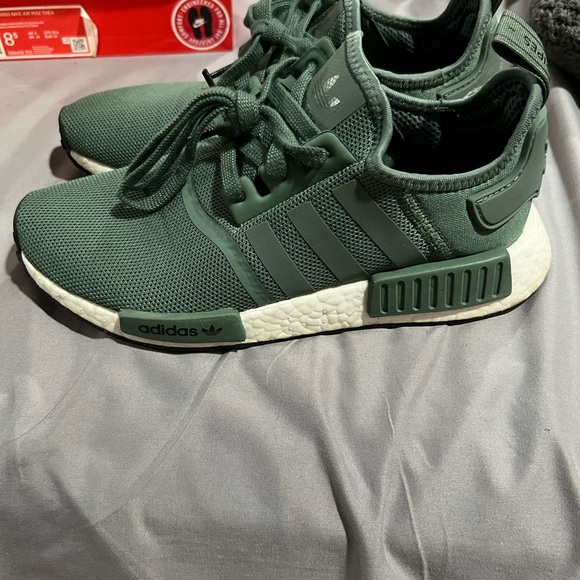 Great condition. Didn’t wear them much size is 7 in Mens or 8.5 for women - Picture 3 of 4